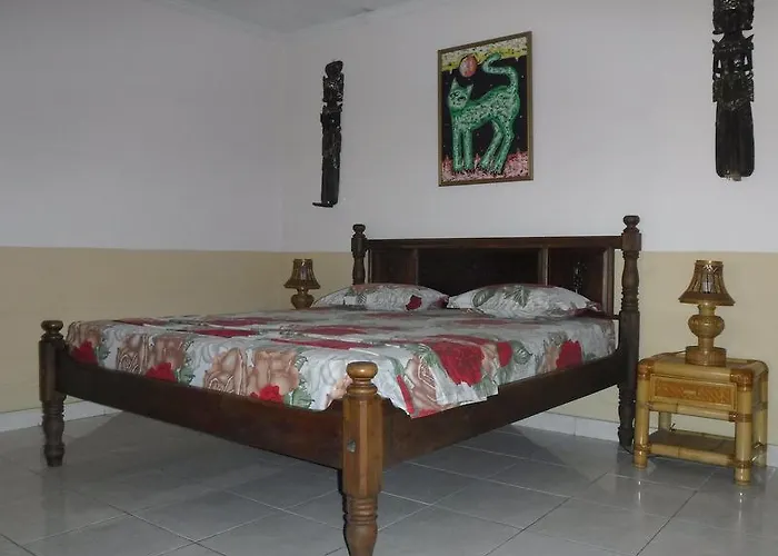 Ombak Putih Bungalows 2* ヌサドゥア
