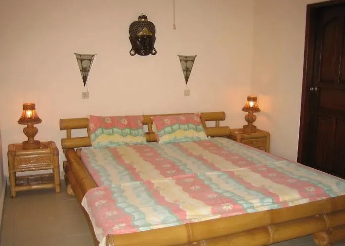 Ombak Putih Bungalows ホリデーパーク 2*
