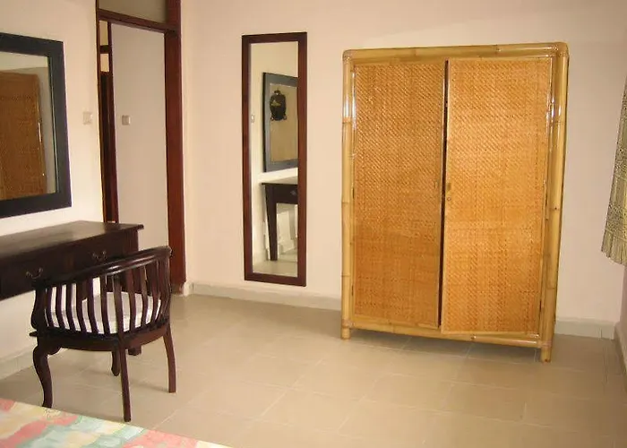 Ombak Putih Bungalows ヌサドゥア